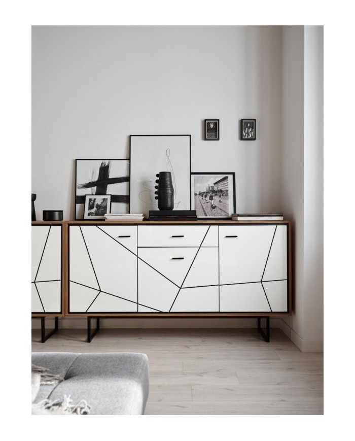 Comoda Brolo BROK04 cu design modern și rafinat